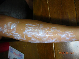 �u�p�C�i�b�v���������уN���[���v�𑫂ɓh�����Ƃ���